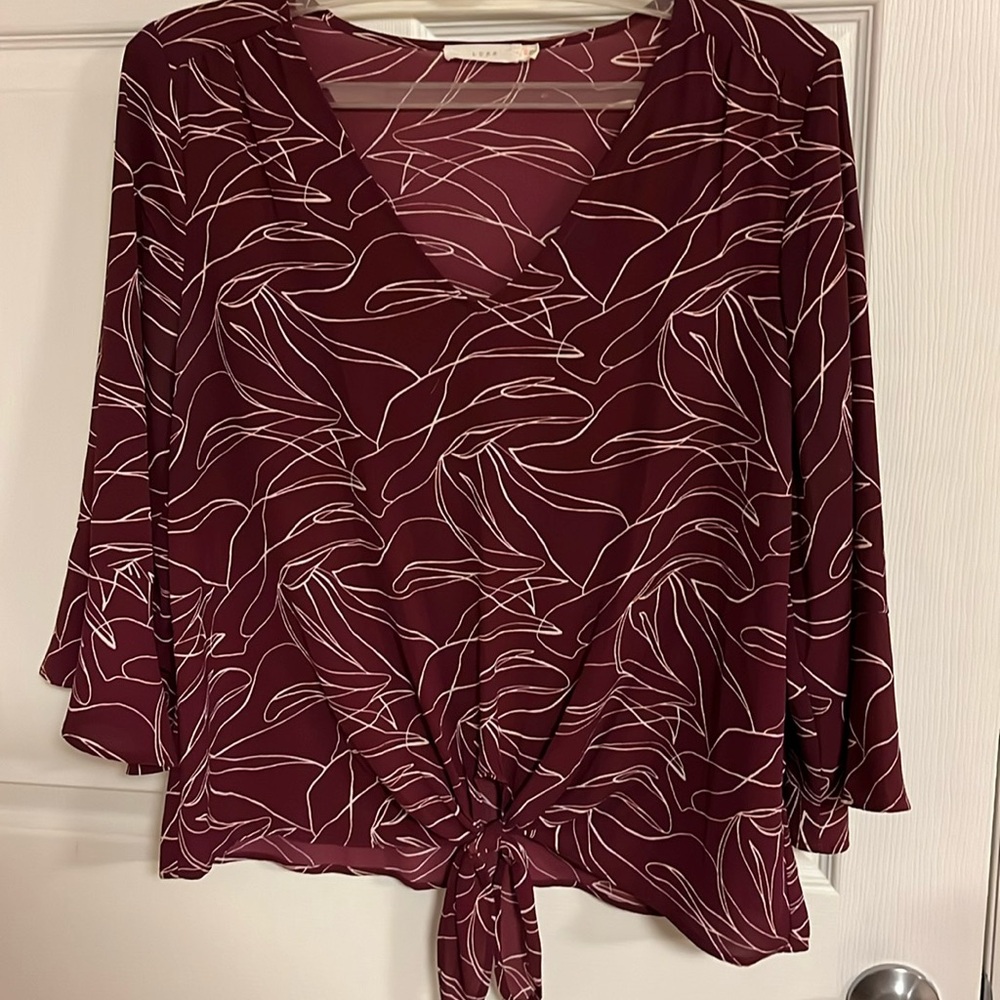 Ladies blouse, Lush brand from Stitch Fix, Size XL, Wine and cream color, EUC